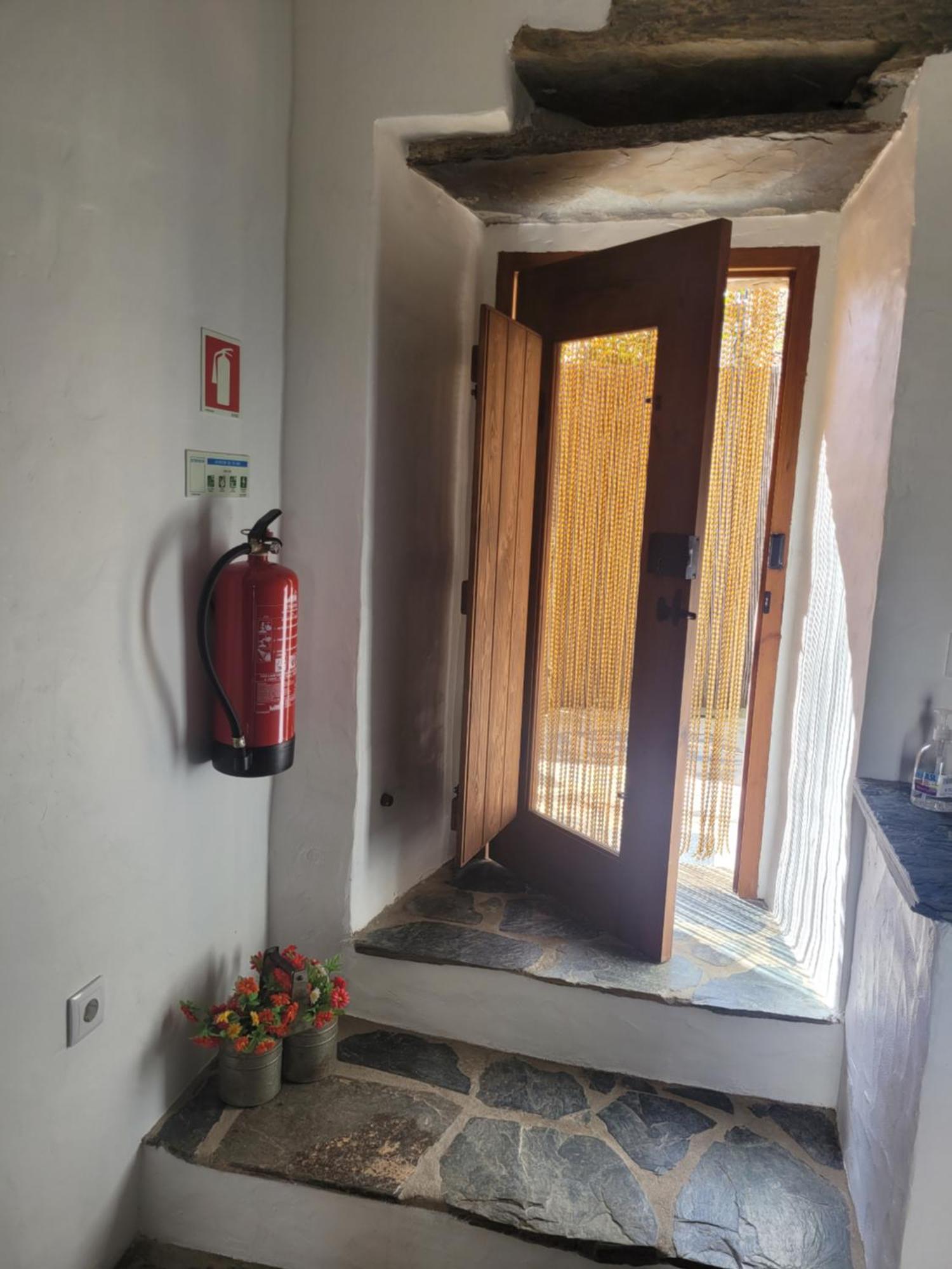 Estudio Tia Anica ريغينغوس دي مونساراز المظهر الخارجي الصورة